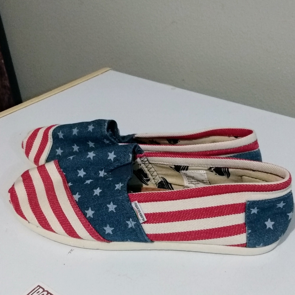 Women's Patriotic slip on shoes